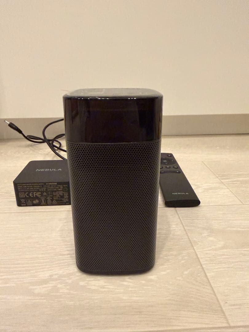 NEBULA Apollo プロジェクター本体