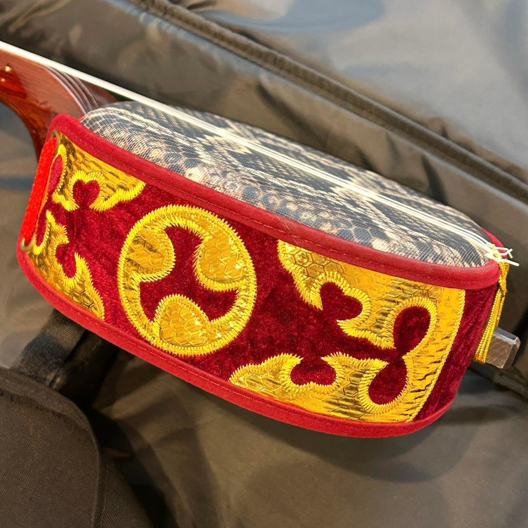 【美品】三線 沖縄 人工皮張り ケース付き 和楽器 民謡楽器 沖縄三線 沖縄民謡