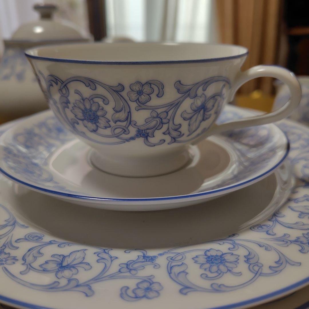 Norlake Contemporary 食器セット