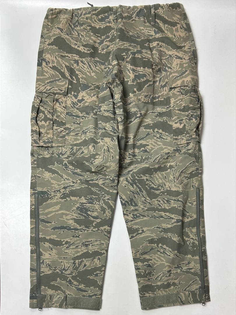 米軍　ミリタリーパンツ　デジタルカモ　カーゴパンツ　XLサイズ