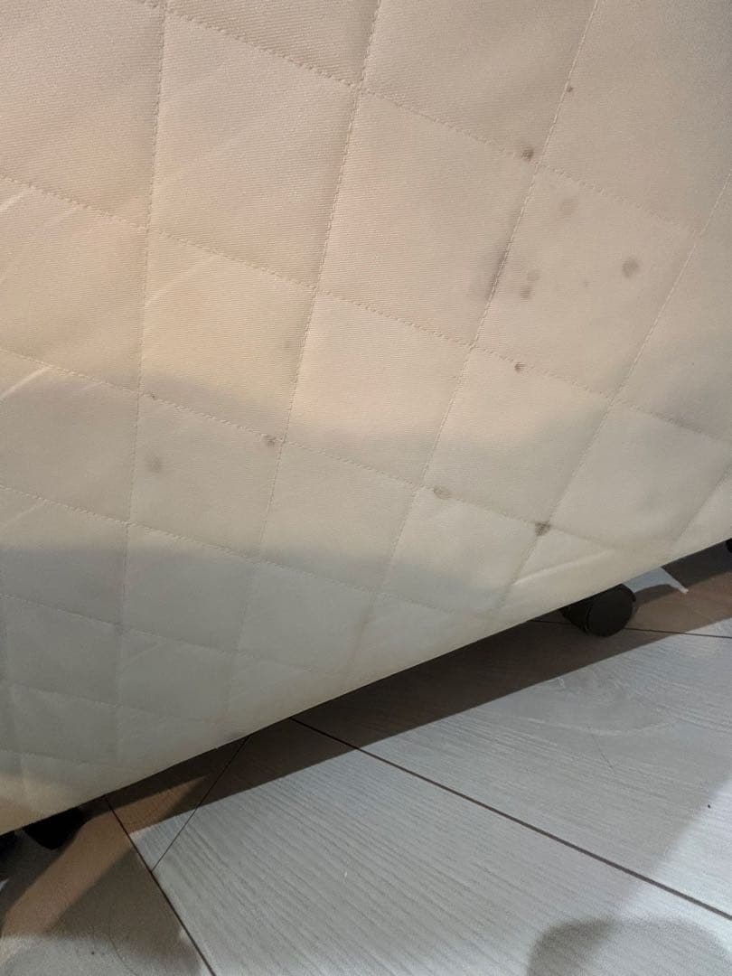 折りたたみベッド 180cm ×85cm ※黒カビ、黄ばみあり