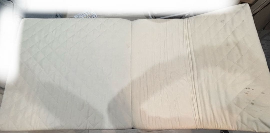 折りたたみベッド 180cm ×85cm ※黒カビ、黄ばみあり