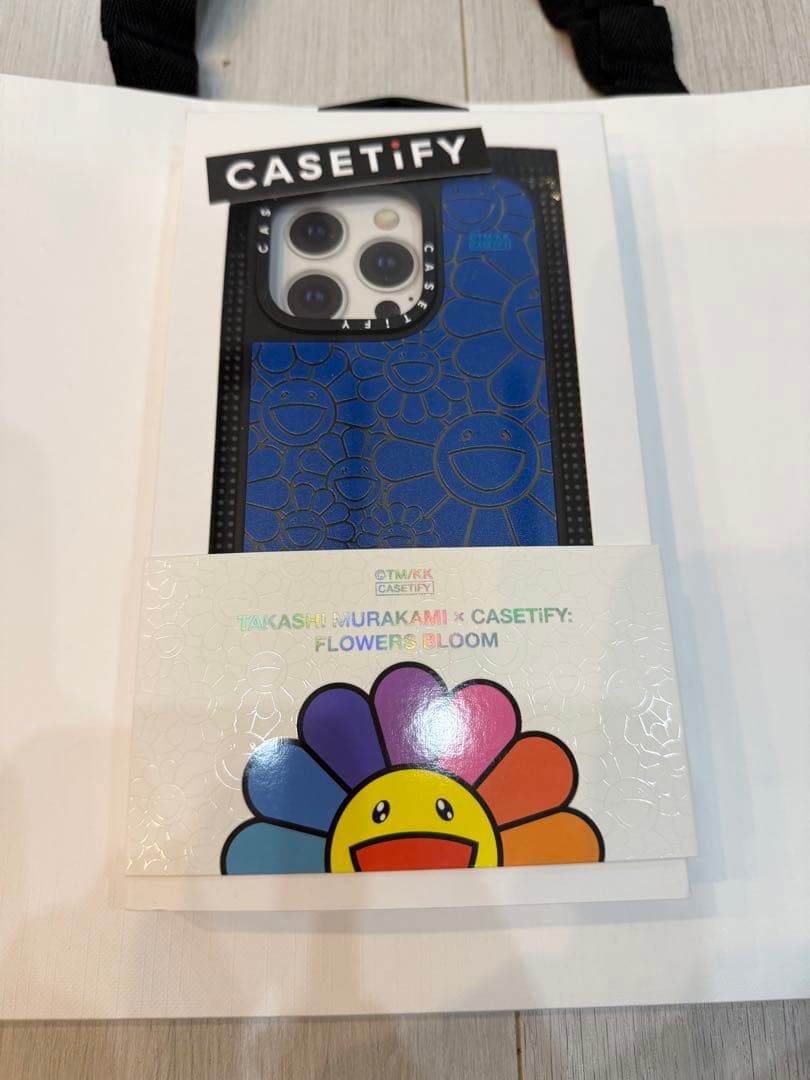 MURAKAMI TAKASHI×CASETiFY スマイルブルーケース
