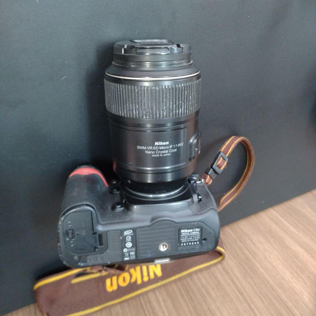 Nikon D300　ＶＲマクロ１０５レンズわ、別売