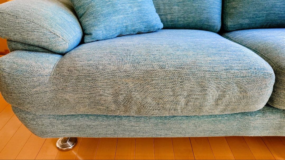 ニトリ3人掛けソファー　布張りタイプ　ターコイズブルー