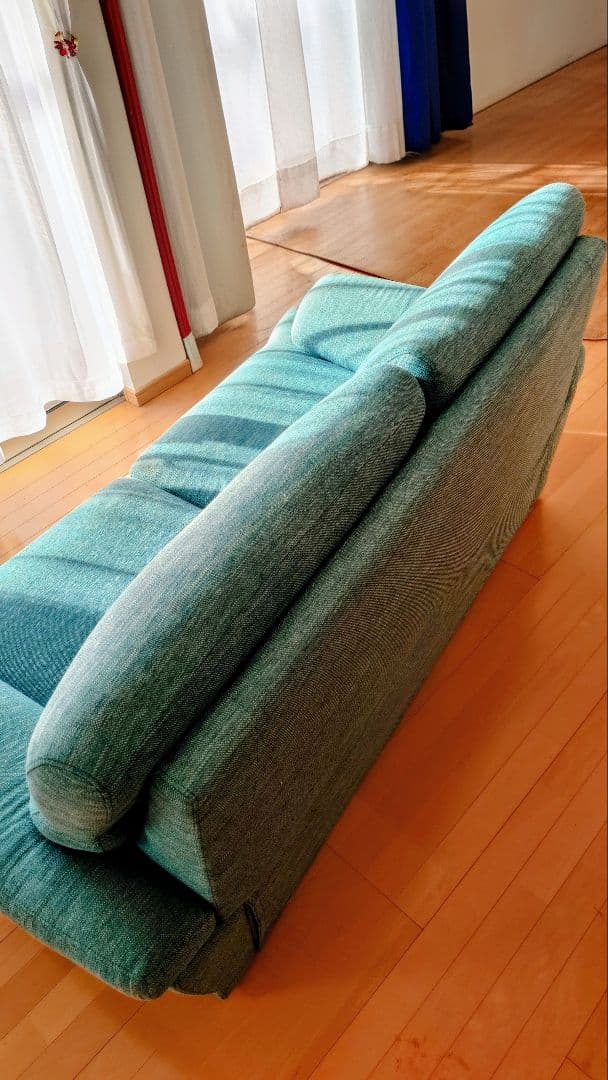 ニトリ3人掛けソファー　布張りタイプ　ターコイズブルー