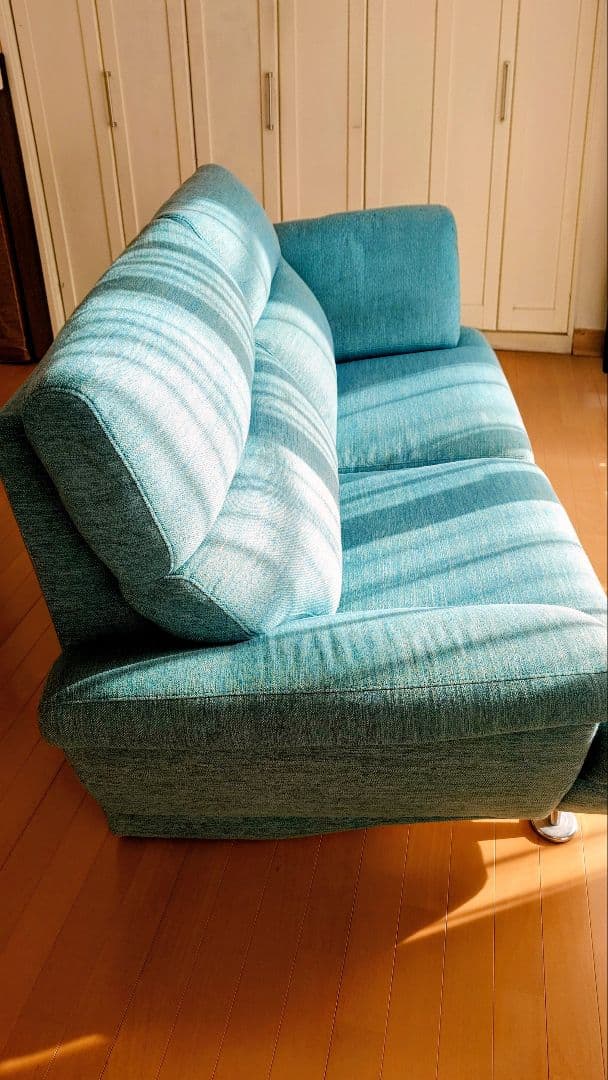 ニトリ3人掛けソファー　布張りタイプ　ターコイズブルー