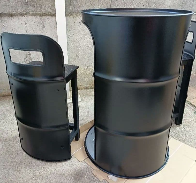 受注生産！どらむ缶remakeテーブル＆チェア‼️