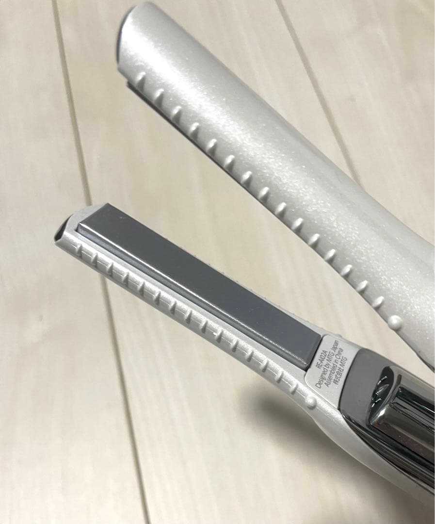 Refa リファ　ヘアアイロン　フィンガーアイロンST コードレス　携帯用