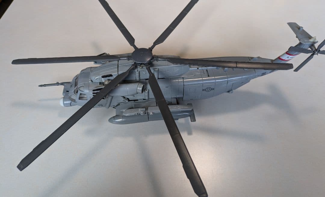 トランスフォーマー ブラックアウト SS-08 スタジオシリーズ