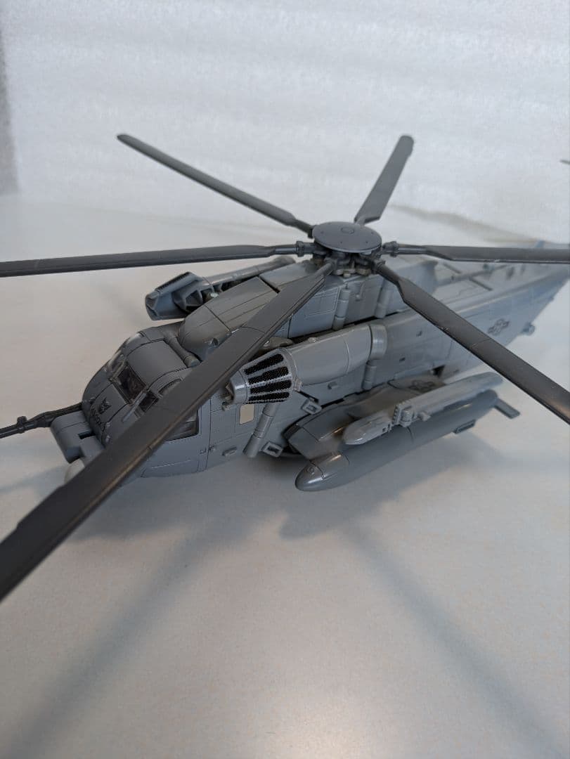 トランスフォーマー ブラックアウト SS-08 スタジオシリーズ