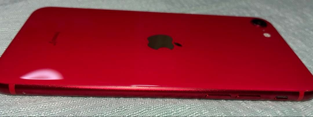 あ*り様 Apple iPhone SE2 (64GB) レッド 第2世代