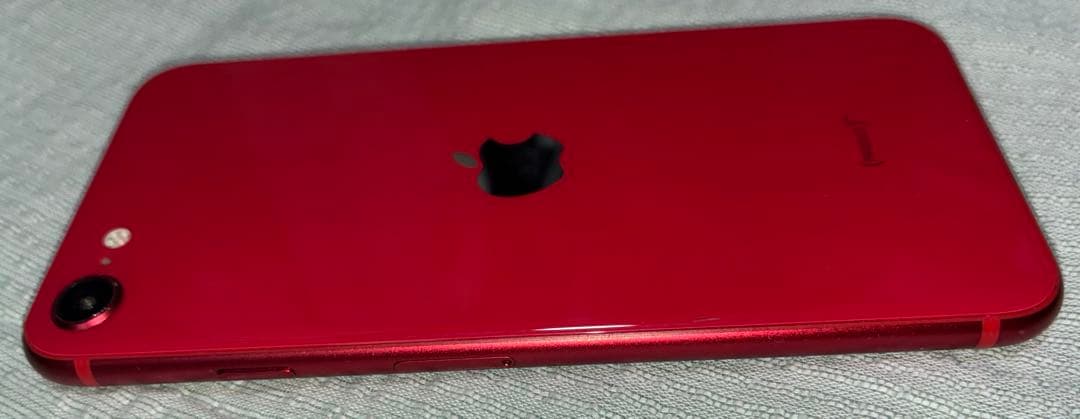 あ*り様 Apple iPhone SE2 (64GB) レッド 第2世代