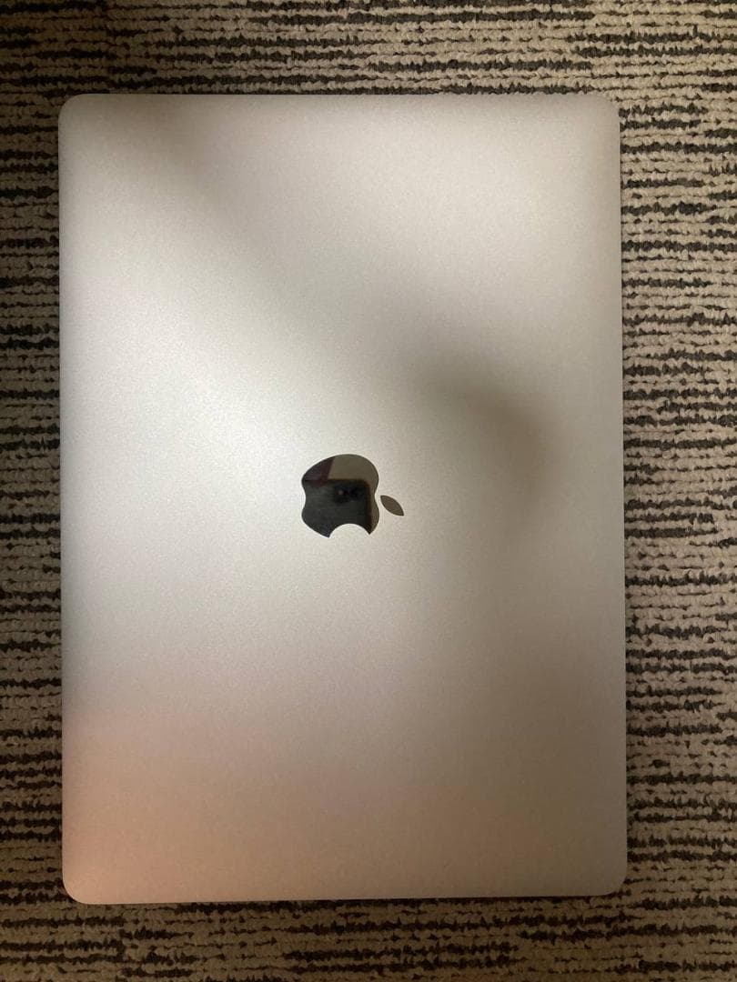 Macbook Pro M2 13インチ 24/512