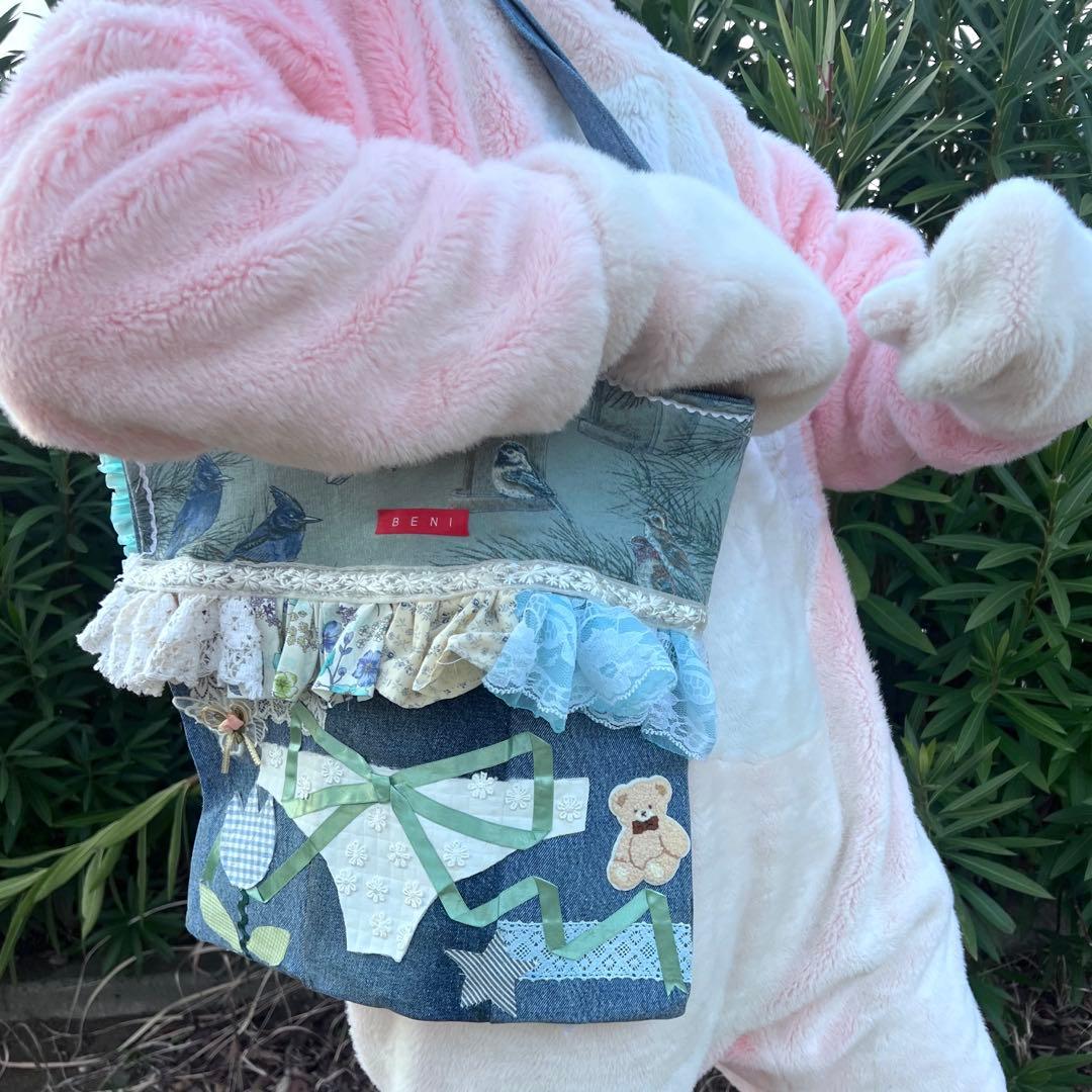 ☆デニムリメイクのトートバッグ くまさん パンツ ☆