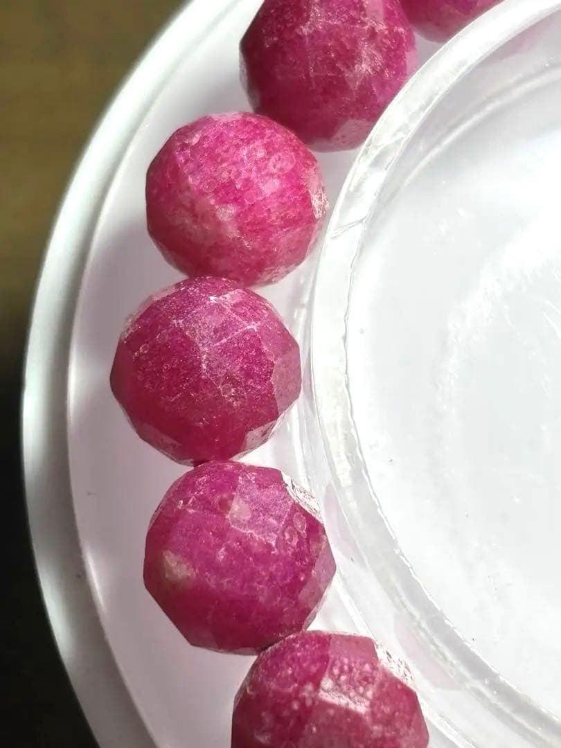 【新入荷】ルビーブレス約10㎜（新品未使用）高品質「宝石の女王」一点限濃いピンク