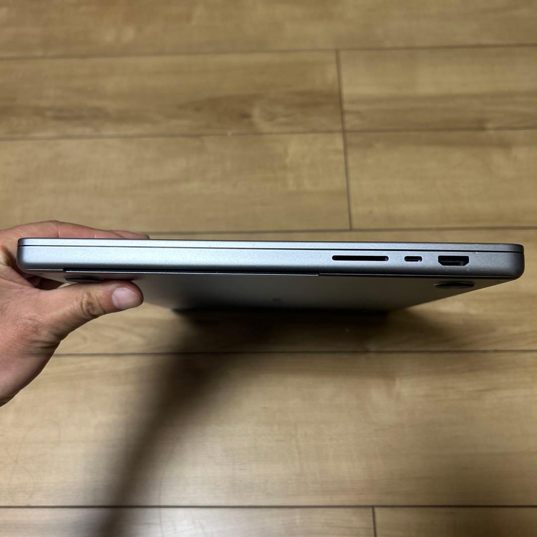 美品MacBookPro 16インチ M1 32/500GB 16コア