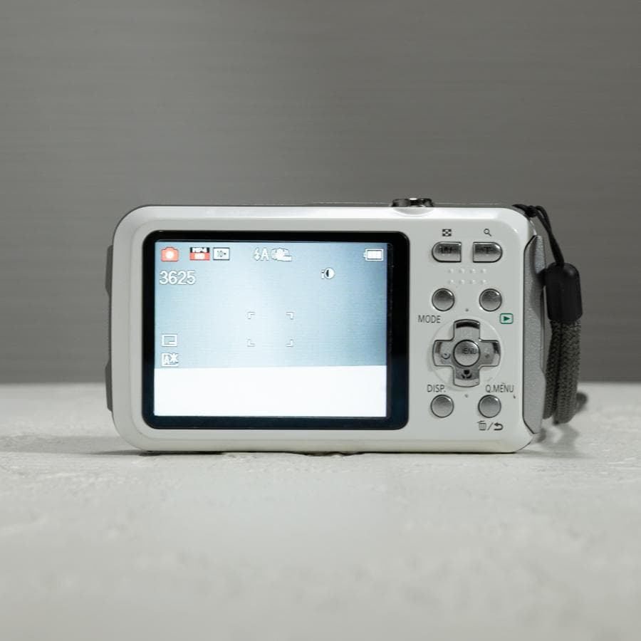 【防水カメラ】LUMIX DMC-FT25 ホワイト 動作確認済 スマホ転送