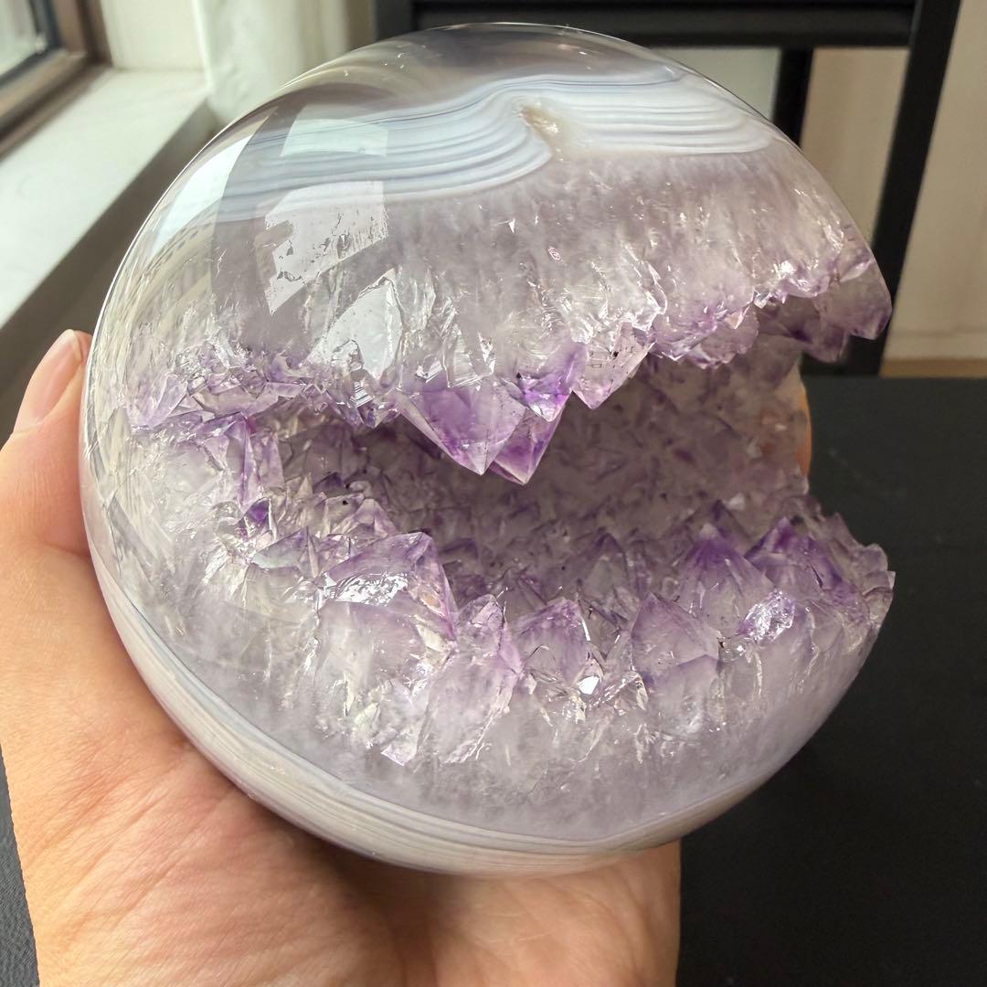天然石アメジストの笑い口　置物　スフィアNO.030301