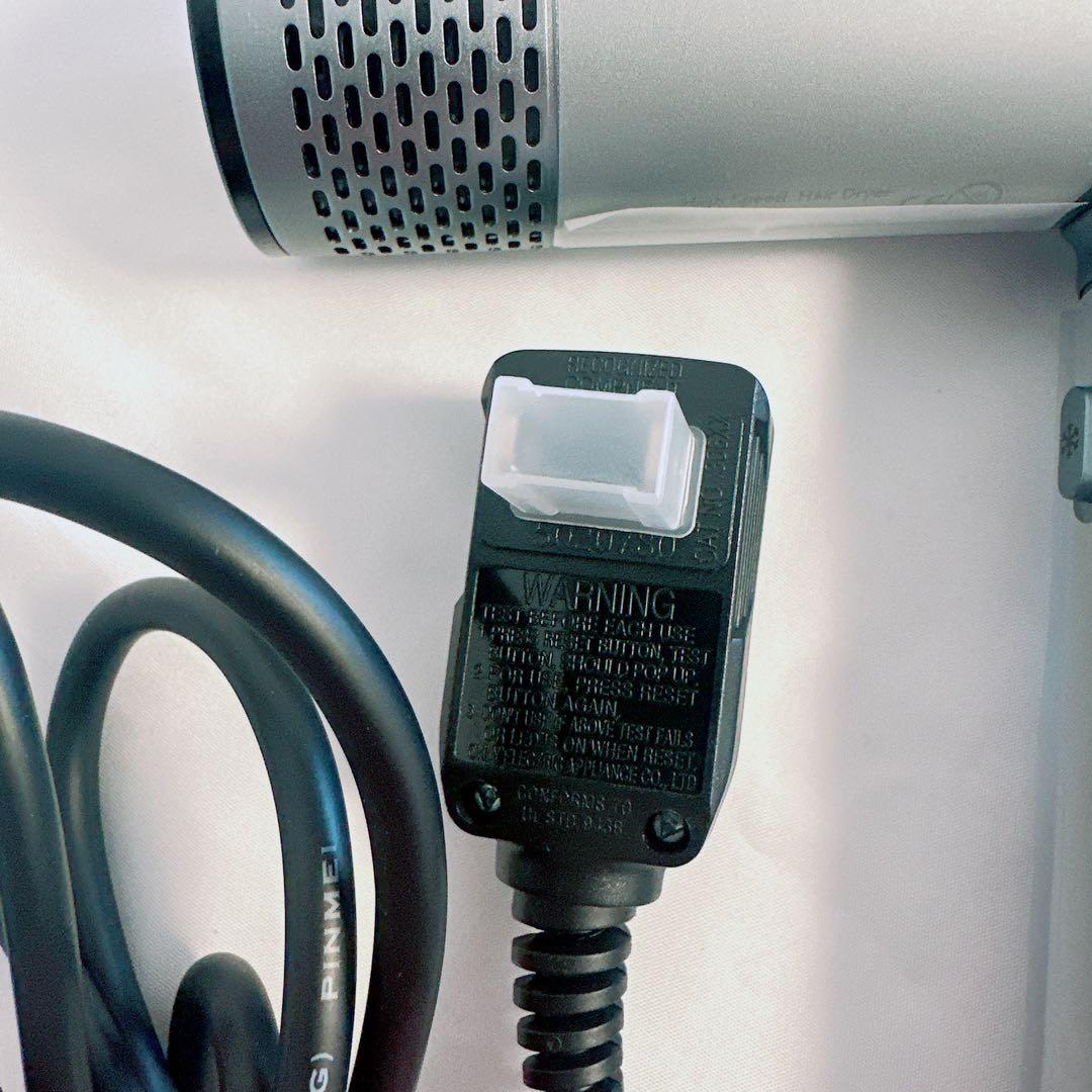 ★ヘアドライヤー ドライヤー　大風量 軽量 速乾 マイナスイオン　サロン級