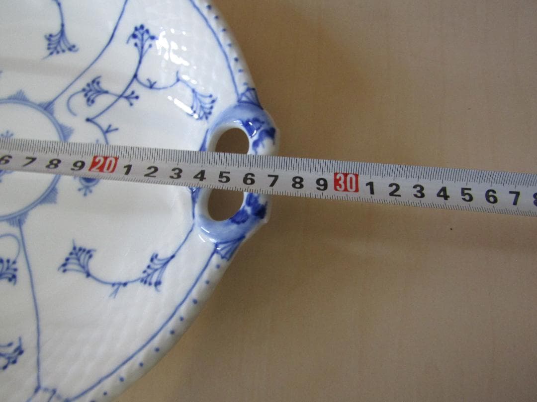 ロイヤルコペンハーゲン　Bing & Grøndahl 青い花柄皿 　希少品