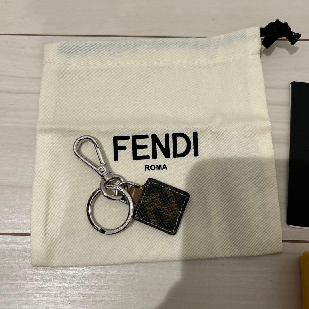 FENDI ロゴ キーリング