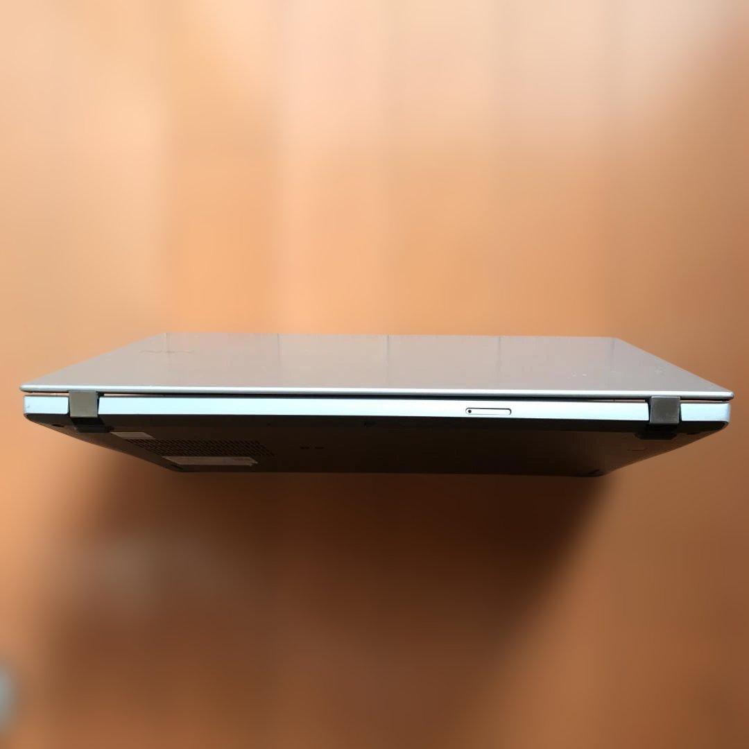 NEC ウルトラモバイルシリーズ　Windows11 8世代Core i5