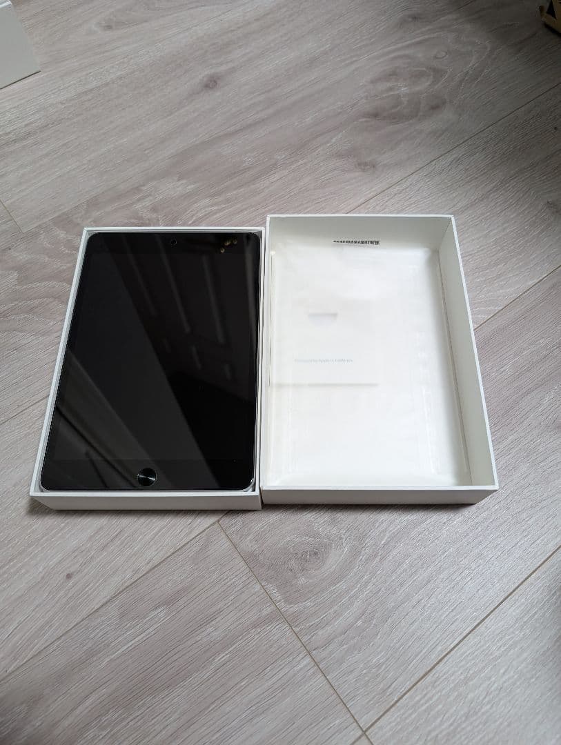 Apple iPad mini 4 16GB スペースグレー 本体