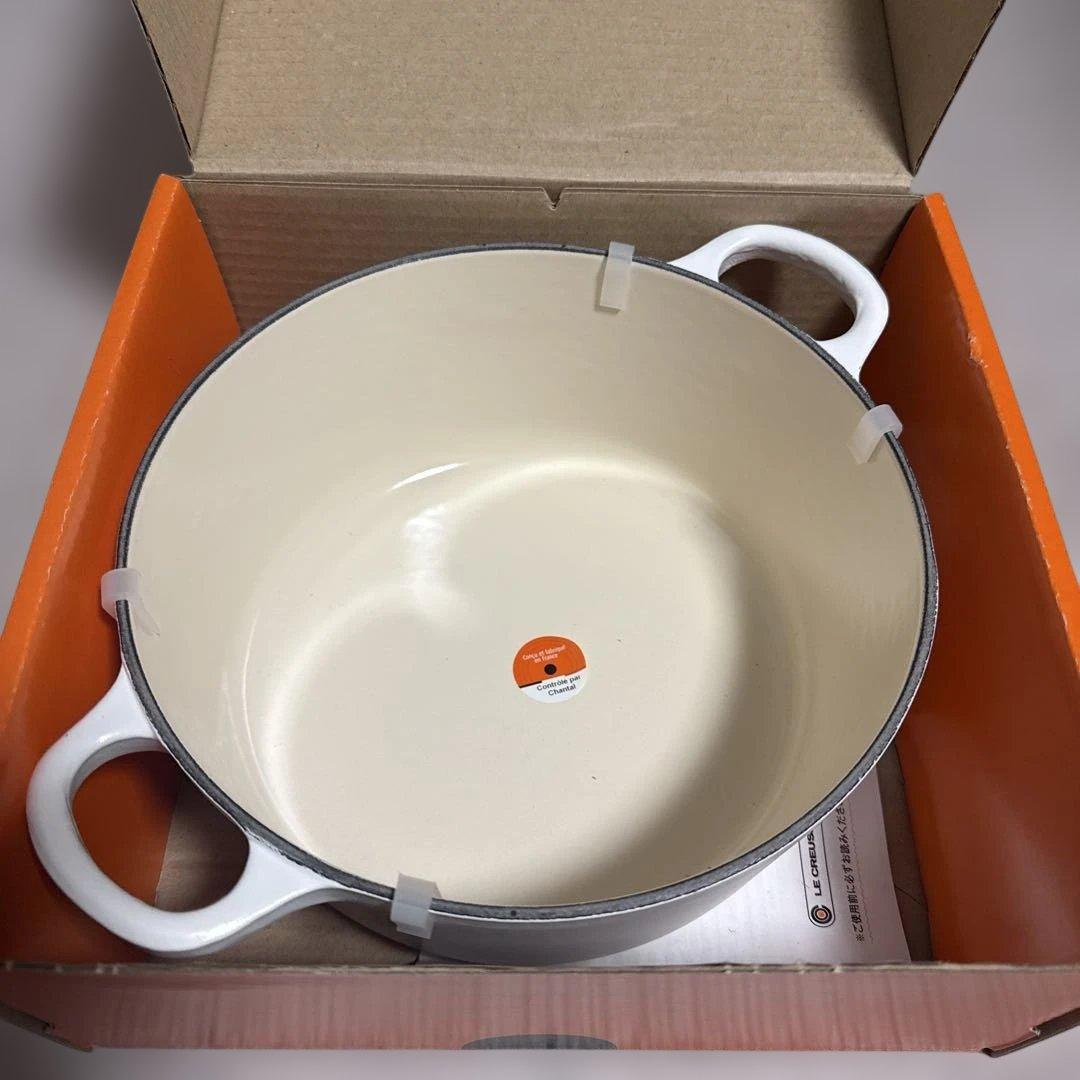 LE CREUSET ホーロー鍋 約22cm ホワイト