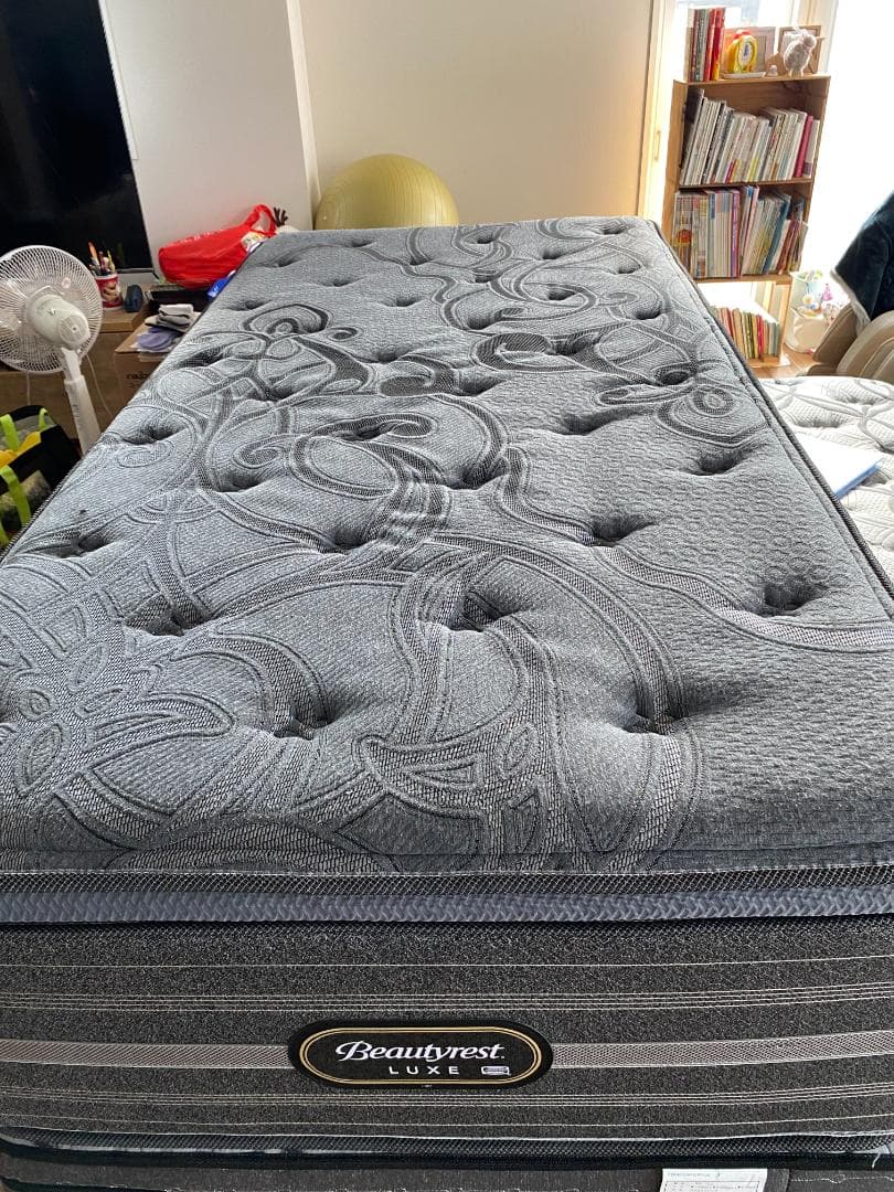 【展示品・美品】シモンズ リュクス シグネチャーピロートップ シングルベッド