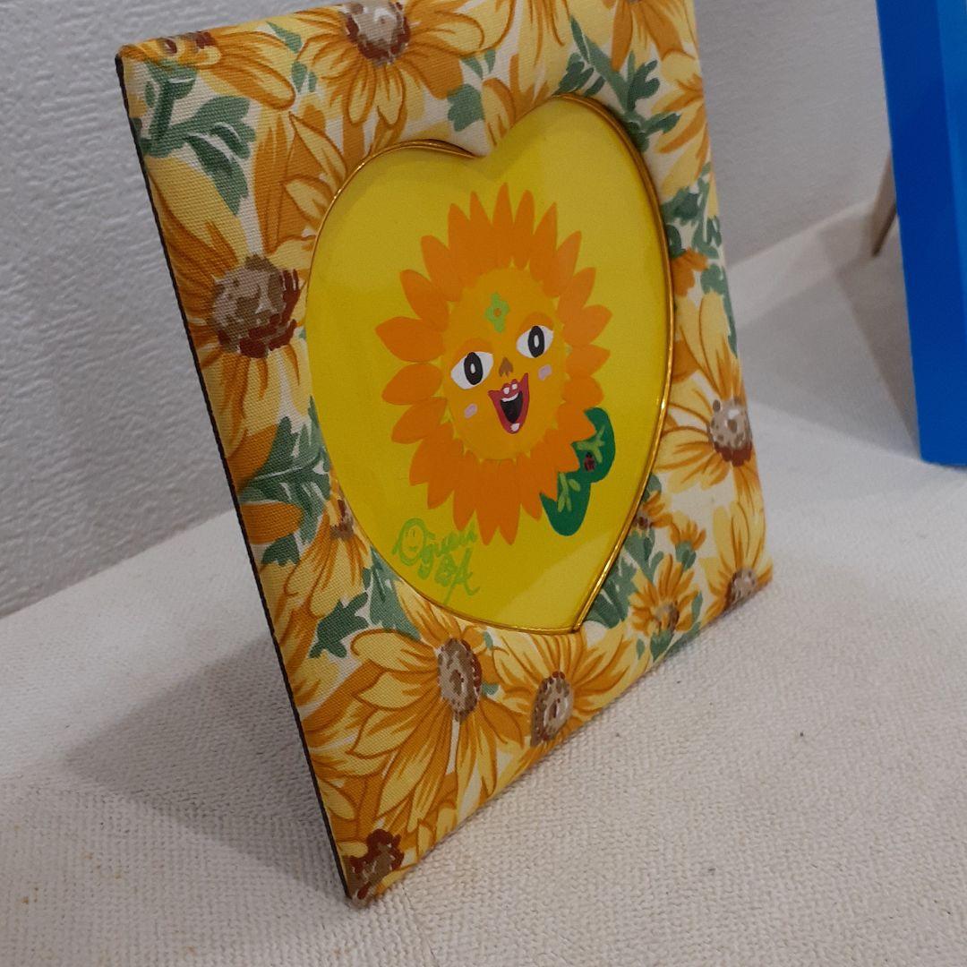 ハッピーひまわりちゃん　12.5×12.5cm　アクリルガッシュ紙　ひまわり額付