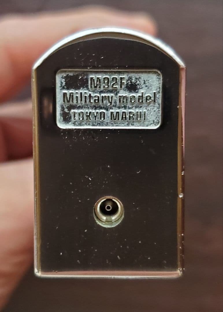 ともき　東京マルイ M92F クロームステンレス ガスブローバック