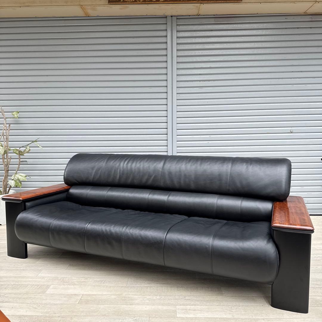 最高級シリーズ　ビベンテ　karimoku 総革　3人掛けソファ