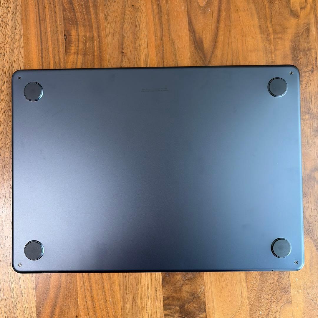 MacBook Air M4 13インチ　ミッドナイト