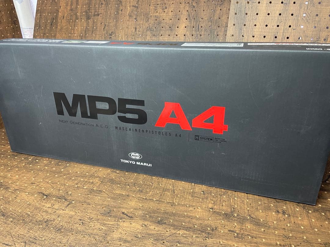 東京マルイ MP5 A4 次世代電動ガン　マガジン、付き