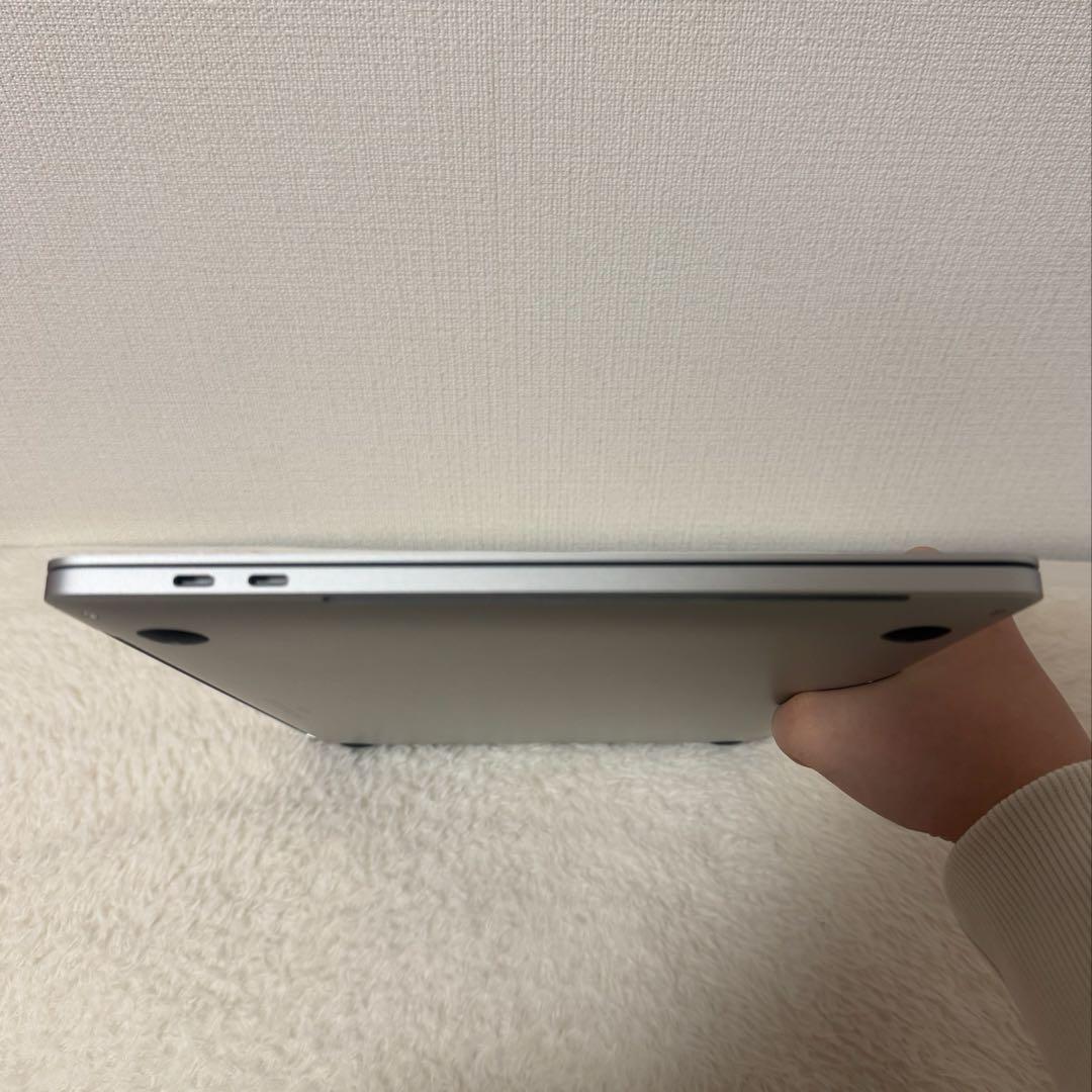 MacBook Pro 13 インチ (2020) シルバー