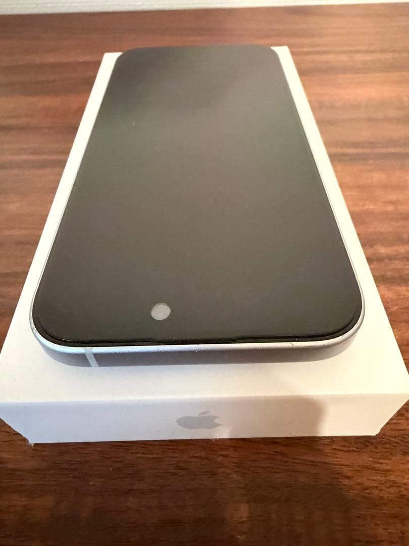 iPhone15ブルー128G希
