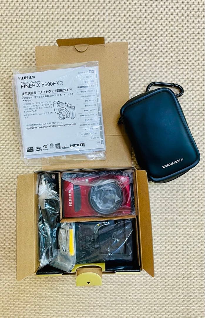 【中古美品】FUJIFILM FINEPIX F600EXR 16MP レッド