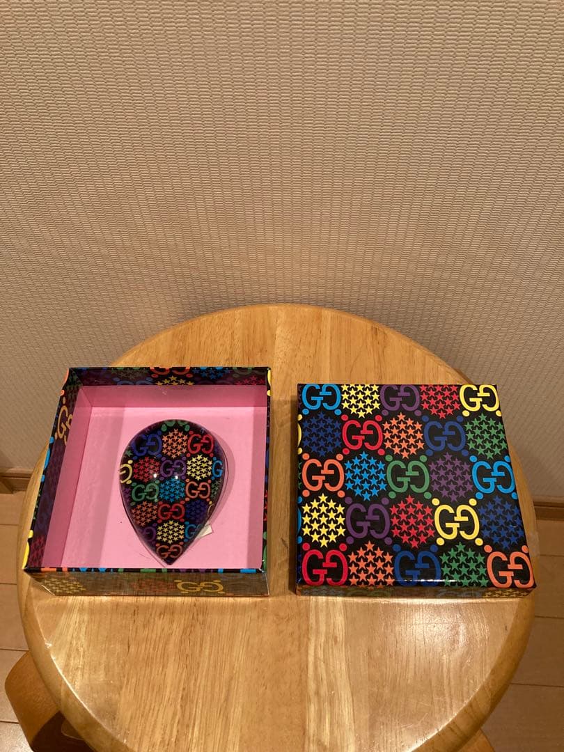 GUCCI 【新品】　ペーパーウェイト