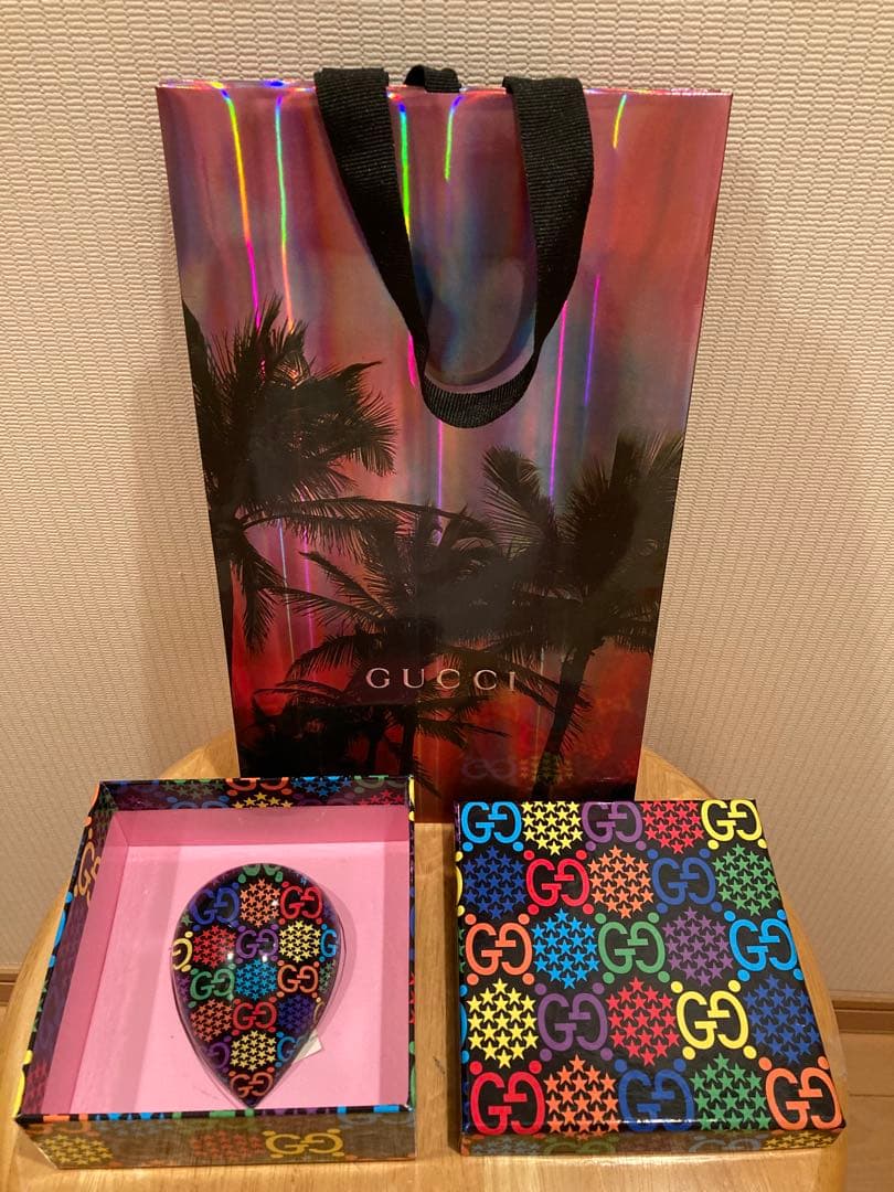 GUCCI 【新品】　ペーパーウェイト