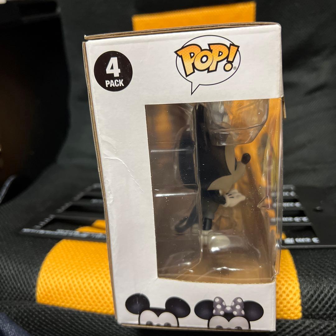 ミッキーアンドフレンズ　4パックfunko pop ディズニー　Disney