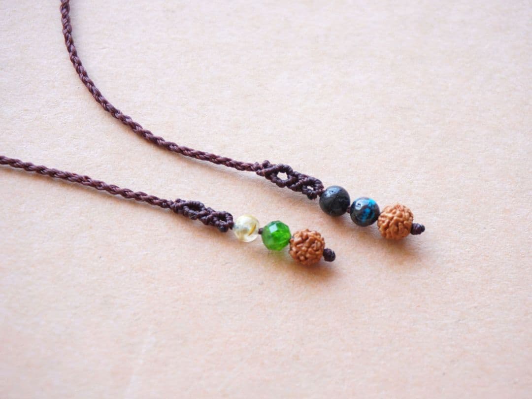 《緑の地球》イラン産ターコイズ　グリーンカイヤナイト　マクラメ　ブレスレット