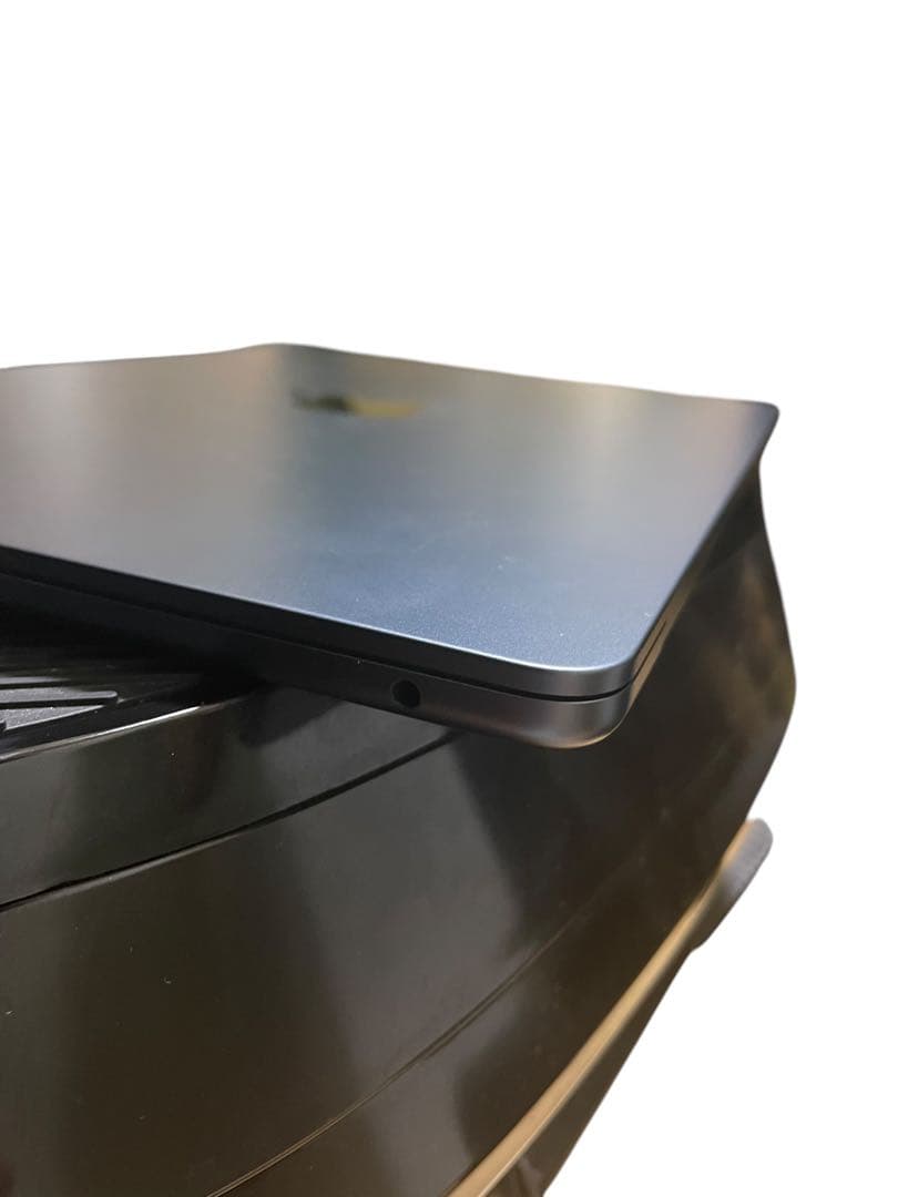 極美品 MacBookAir M2 MLY33J/A ミッドナイト　充放電9回