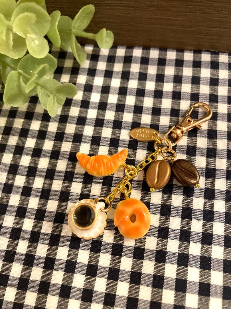 cafeコーヒーカップ☕️コーヒー豆アクセサリーファスナーミニチャームキーホルダー