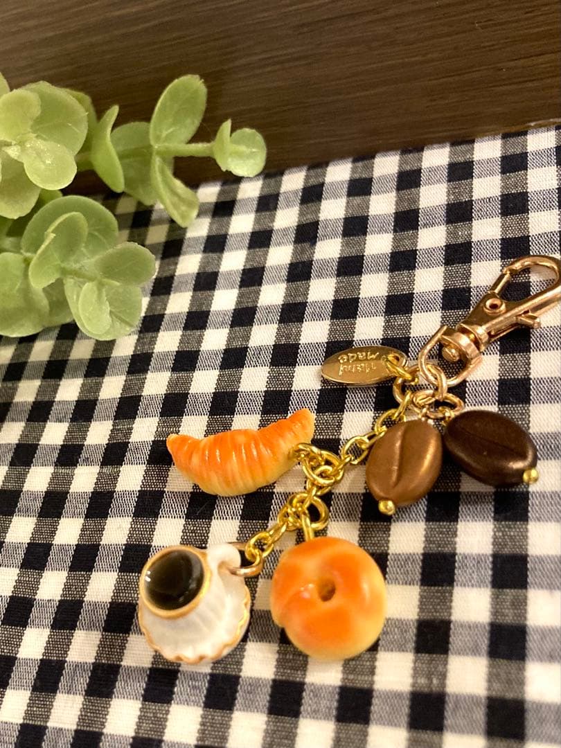 cafeコーヒーカップ☕️コーヒー豆アクセサリーファスナーミニチャームキーホルダー