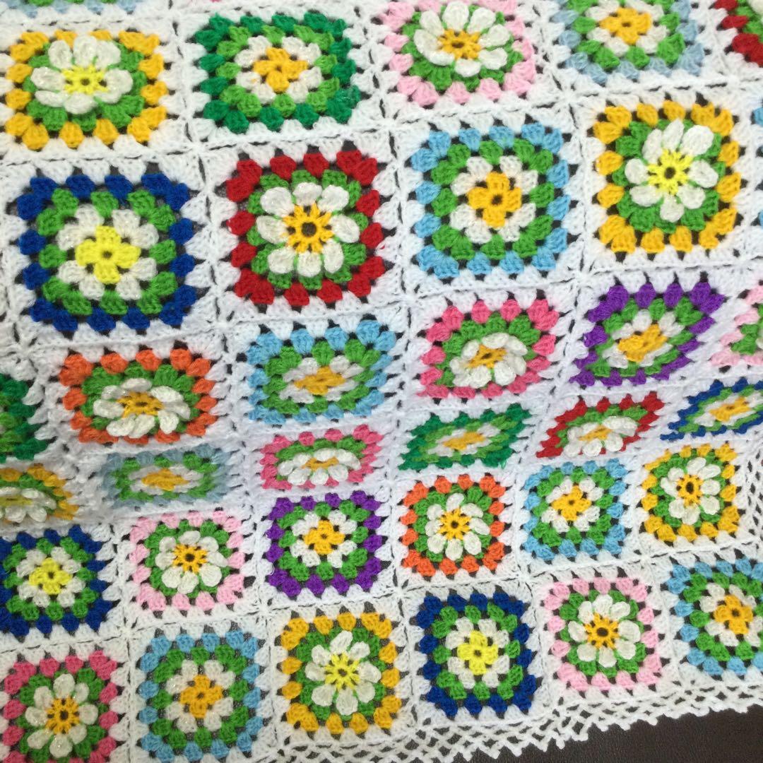 お花モチーフのブランケットB モチーフ編み　手編み