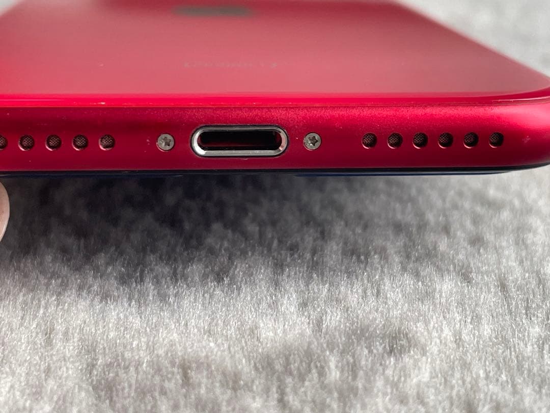 iPhone se 第二世代　128GB レッド