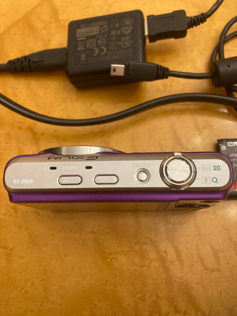 美品　CASIO EXILIM HS 紫