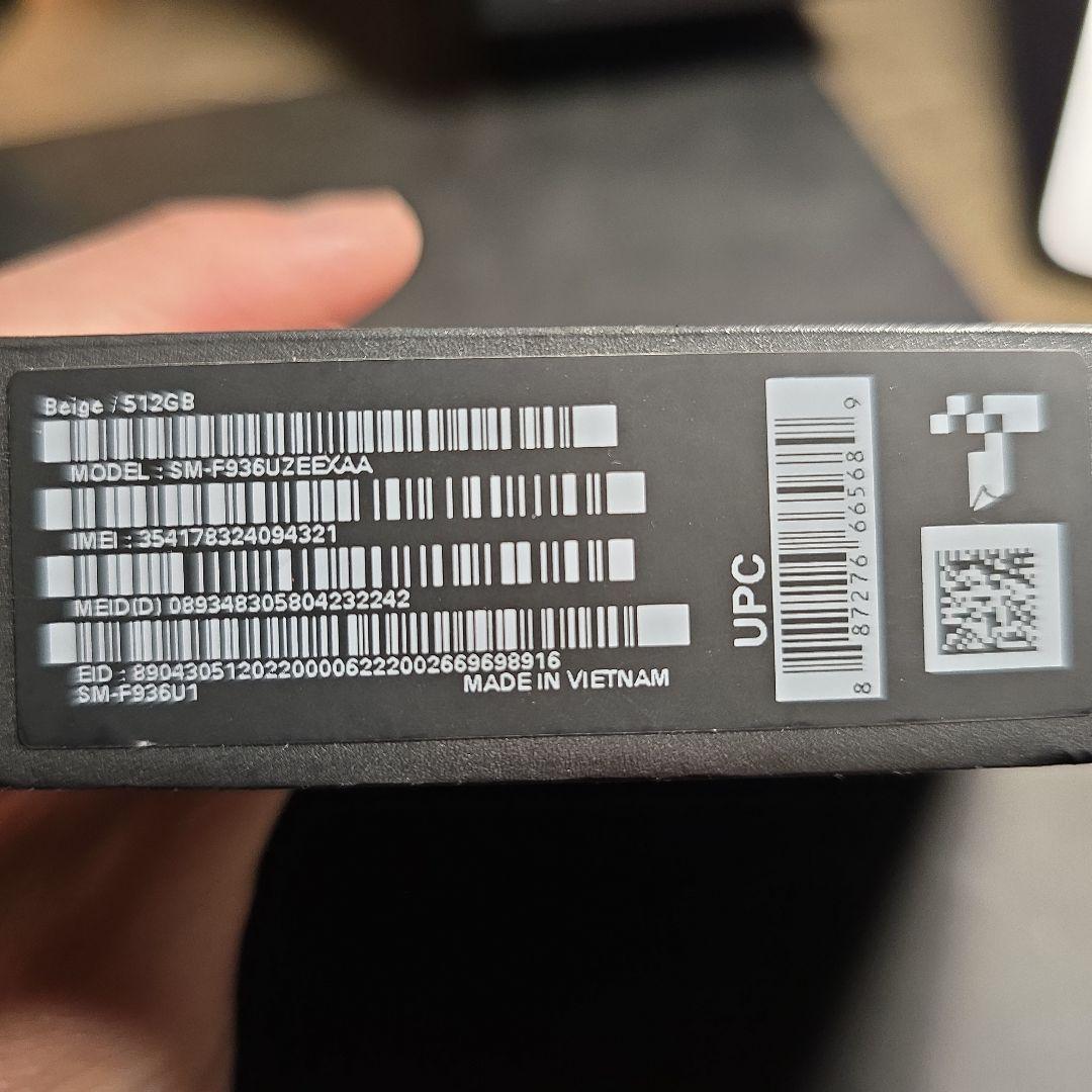 美品 Galaxy Z Fold 4 512gb simフリー Ｓペン等おまけ付