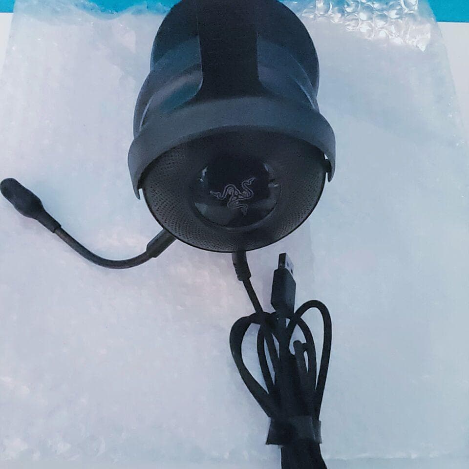 Razer Kraken V3 レイザー　クラーケン　ゲーミングヘッドセット